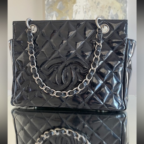 Chanel Vintage Grand Shopping Tote - Picture 2 of 8